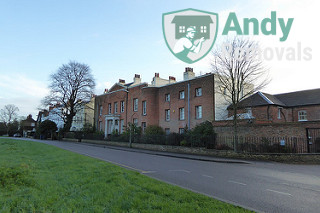 Andy Removal Monken Hadley (EN5)